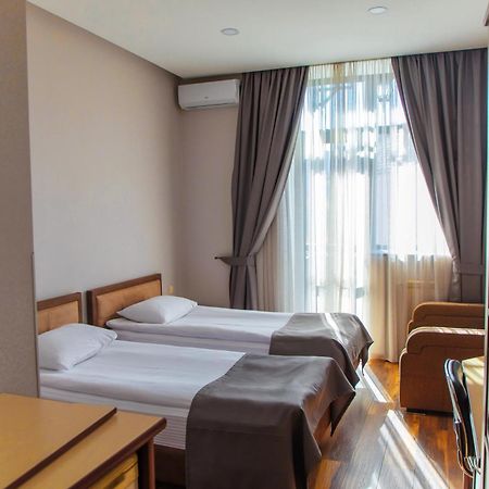 Irmeni Hotel Tiflis Exterior foto