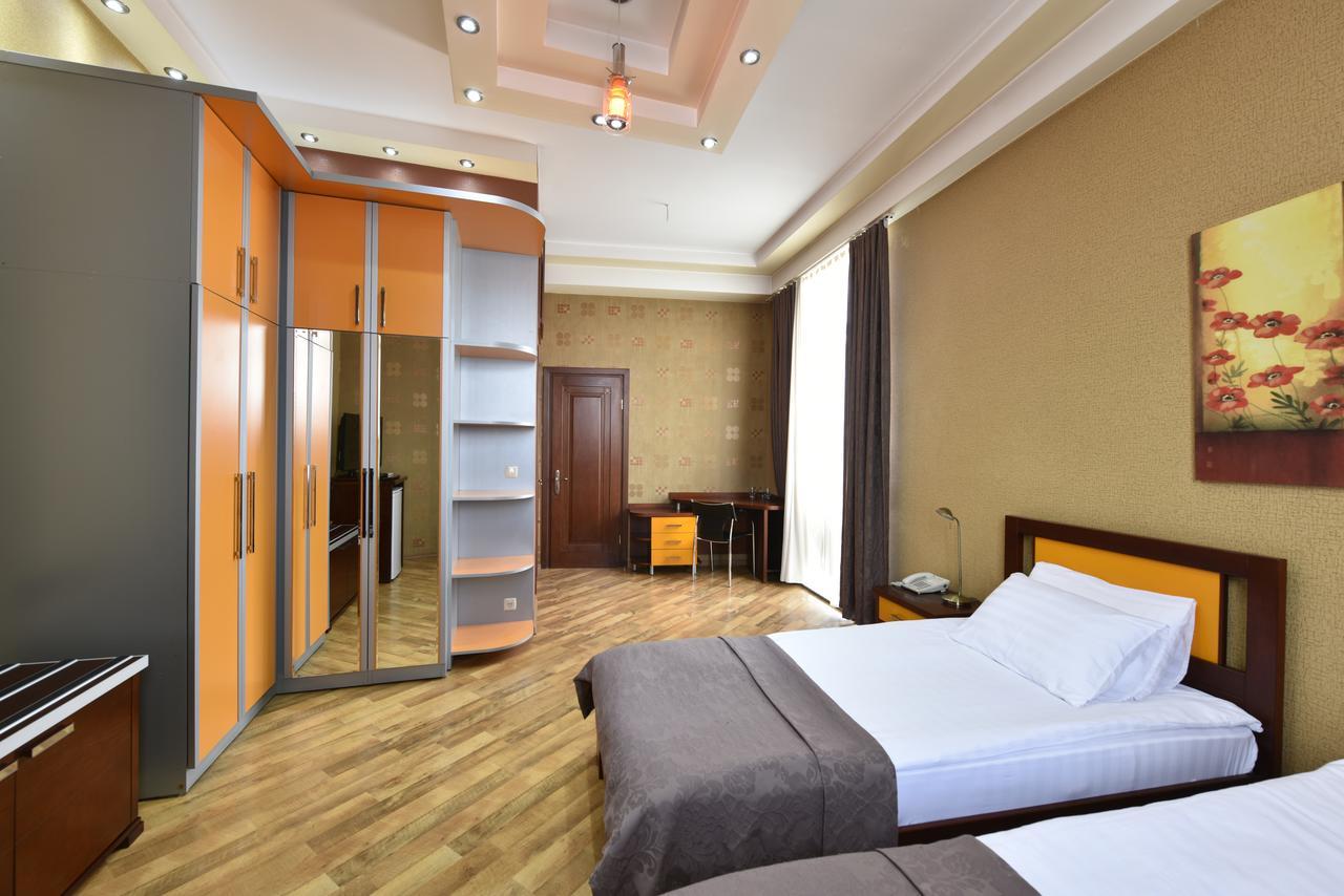 Irmeni Hotel Tiflis Exterior foto
